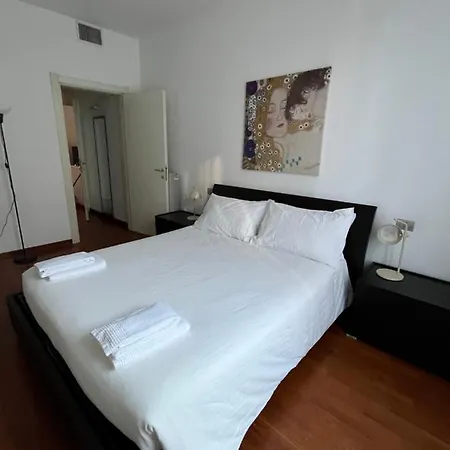 Bilocale Zona Tortona Apartment Milan Exterior photo